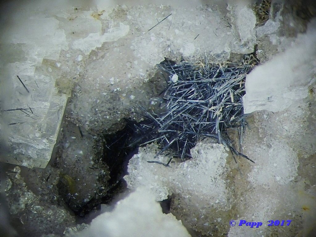 antimonit foto