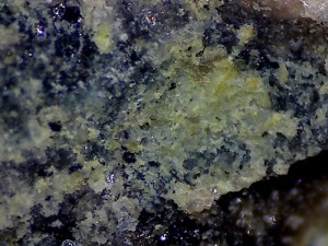 uranofán fotó